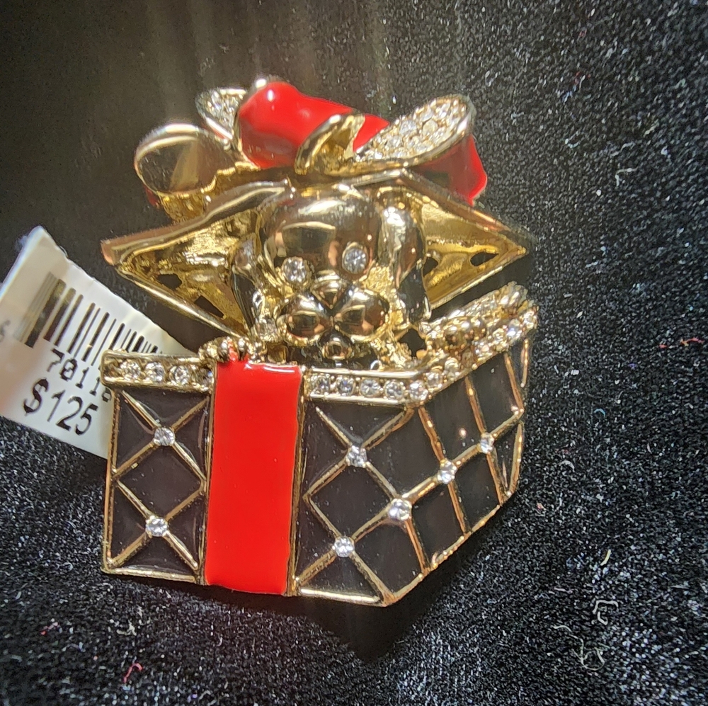 Vintage St. John Dog in a Present box,made in Mexico Brooch w red & black enamel